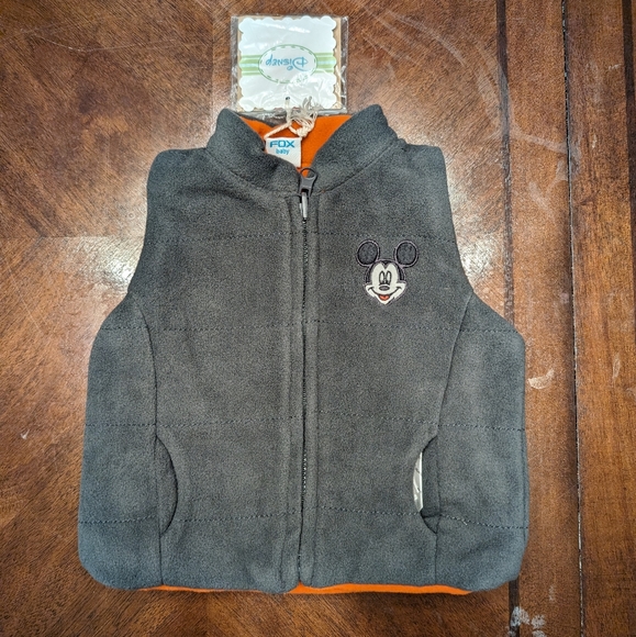 Micky Vest - Picture 3 of 3